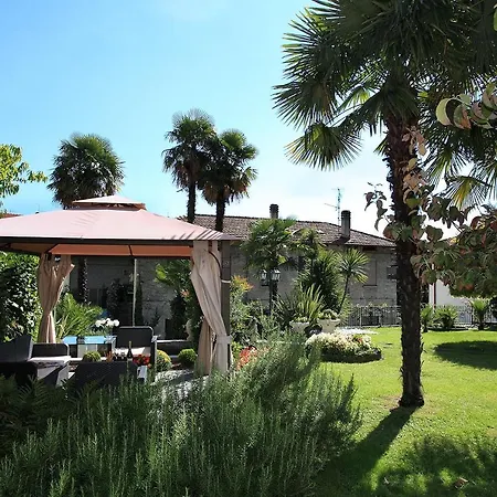Sleeps 6 * ميناجيو