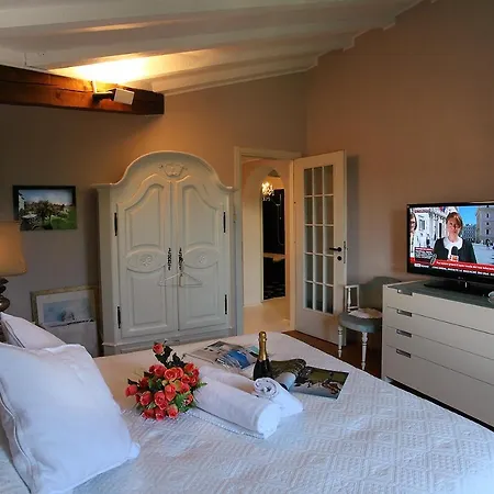 Sleeps 6 Villa