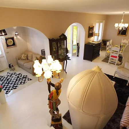Sleeps 6 * Menaggio